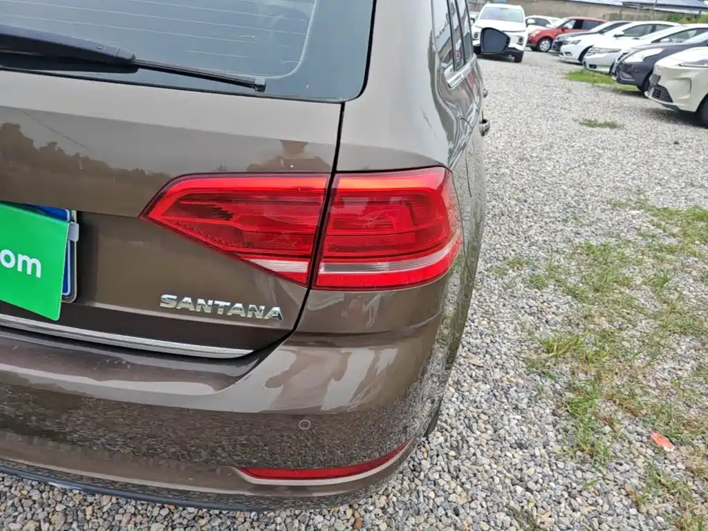 Volkswagen Santana — миниатюра 8