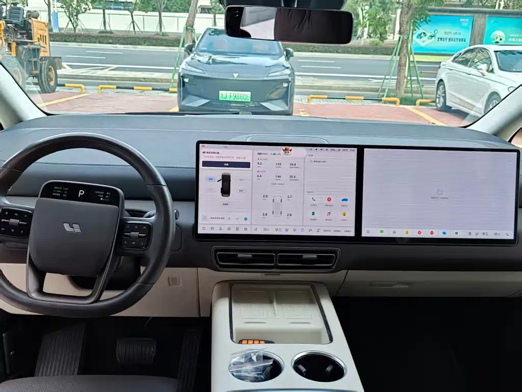 Li Auto Li MEGA — миниатюра 12