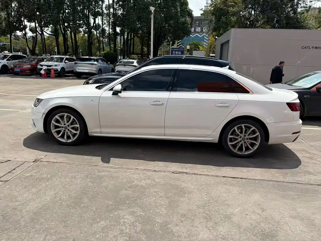 Audi A4L — миниатюра 5