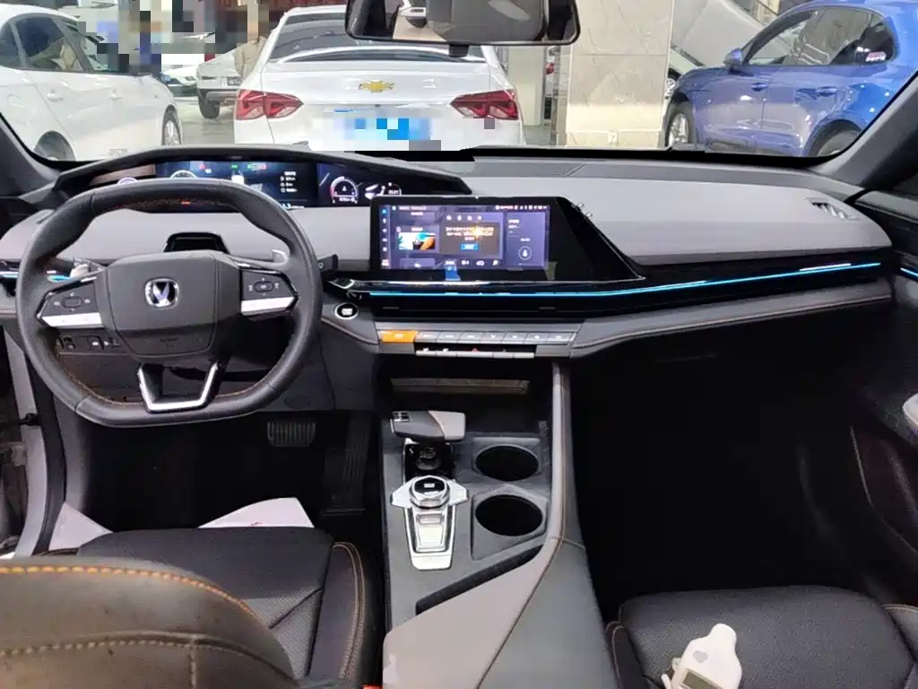 Changan UNI-V — миниатюра 10