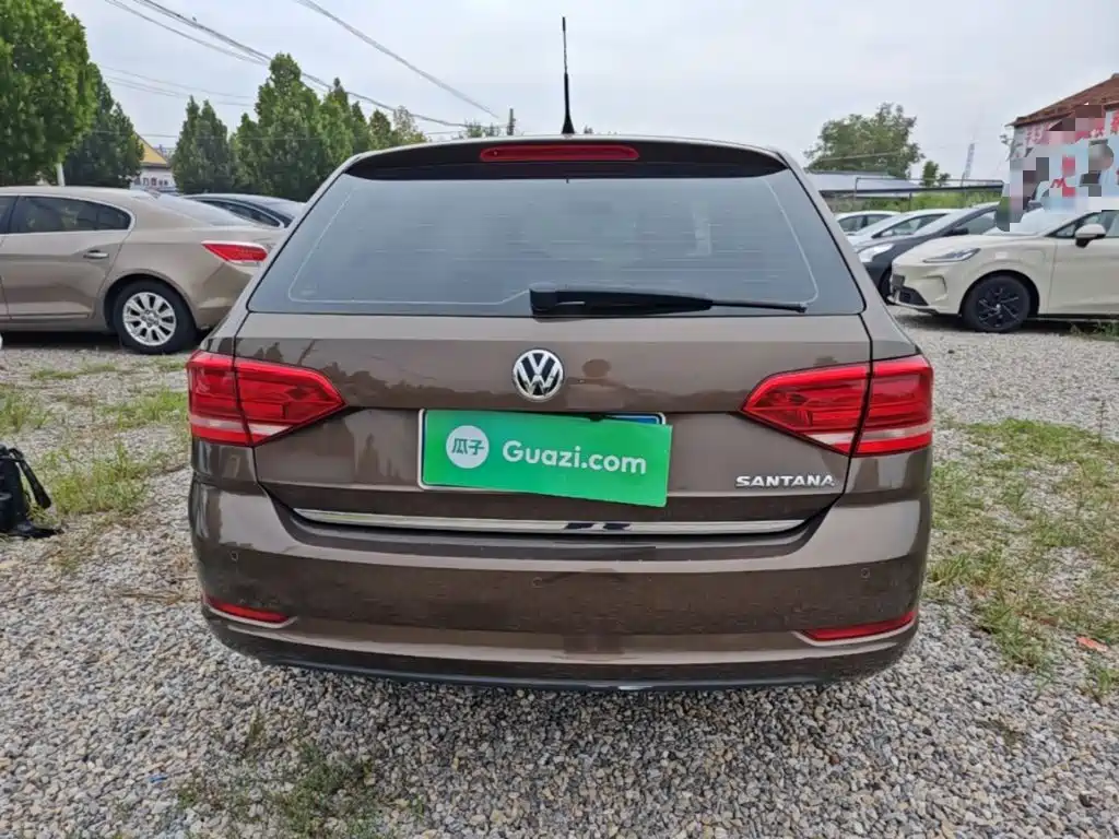 Volkswagen Santana — миниатюра 6