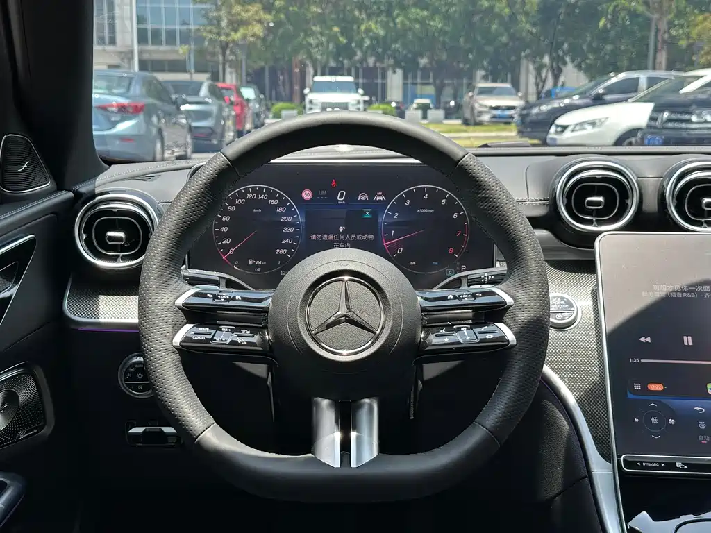 Mercedes-Benz C-Class — миниатюра 10