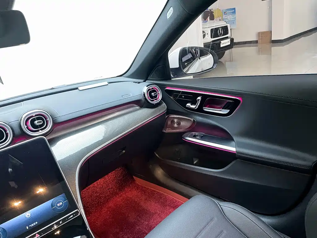 Mercedes-Benz C-Class — миниатюра 20