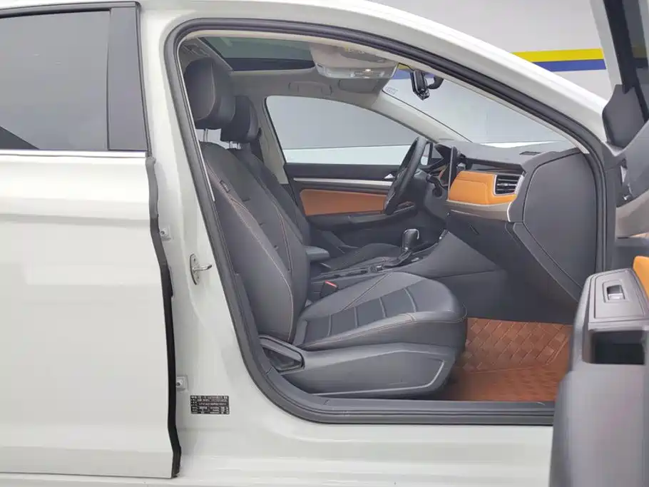 Volkswagen Bora — миниатюра 8