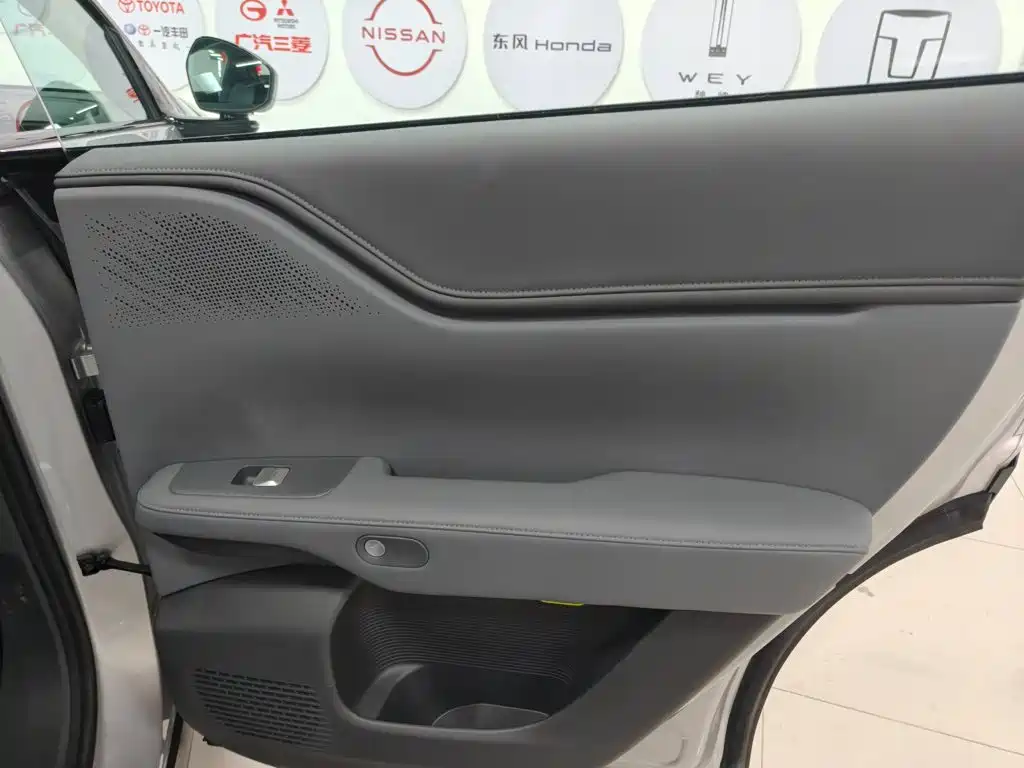 XPeng G6 — миниатюра 12