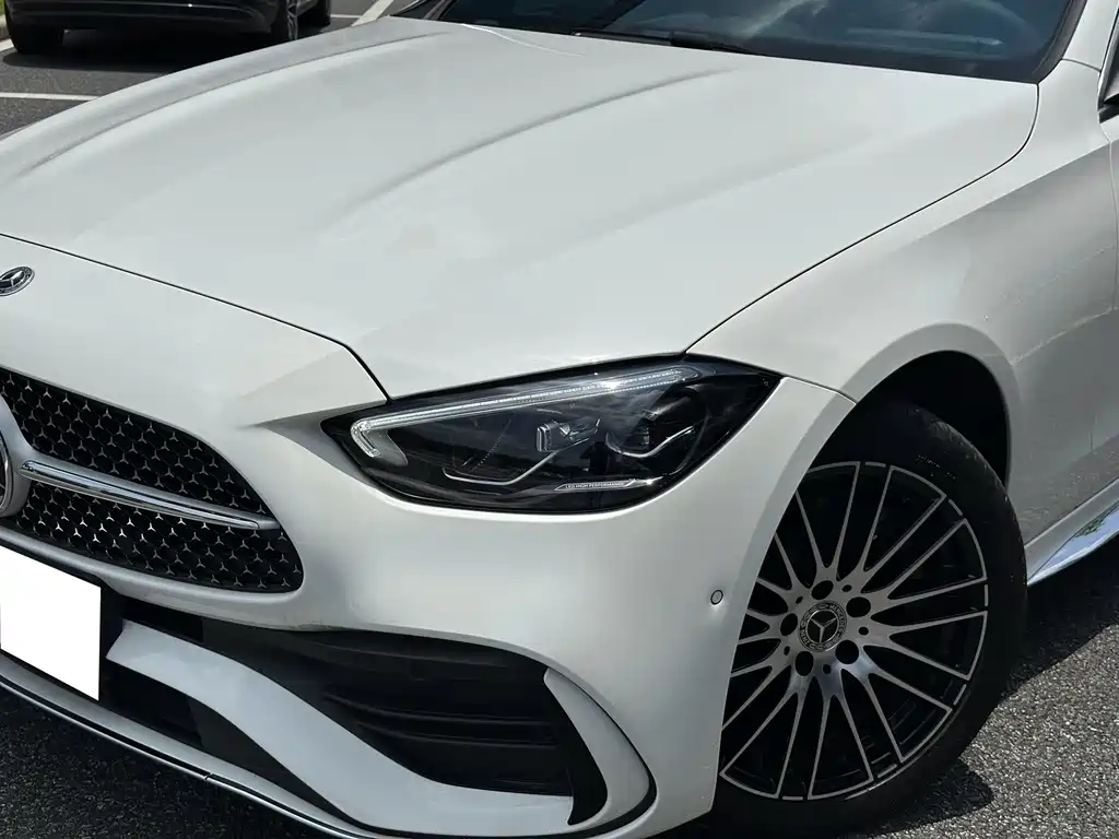 Mercedes-Benz C-Class — миниатюра 2