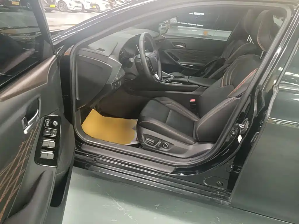 Toyota Avalon — миниатюра 16