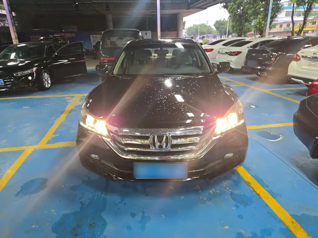 Honda Accord — миниатюра 6
