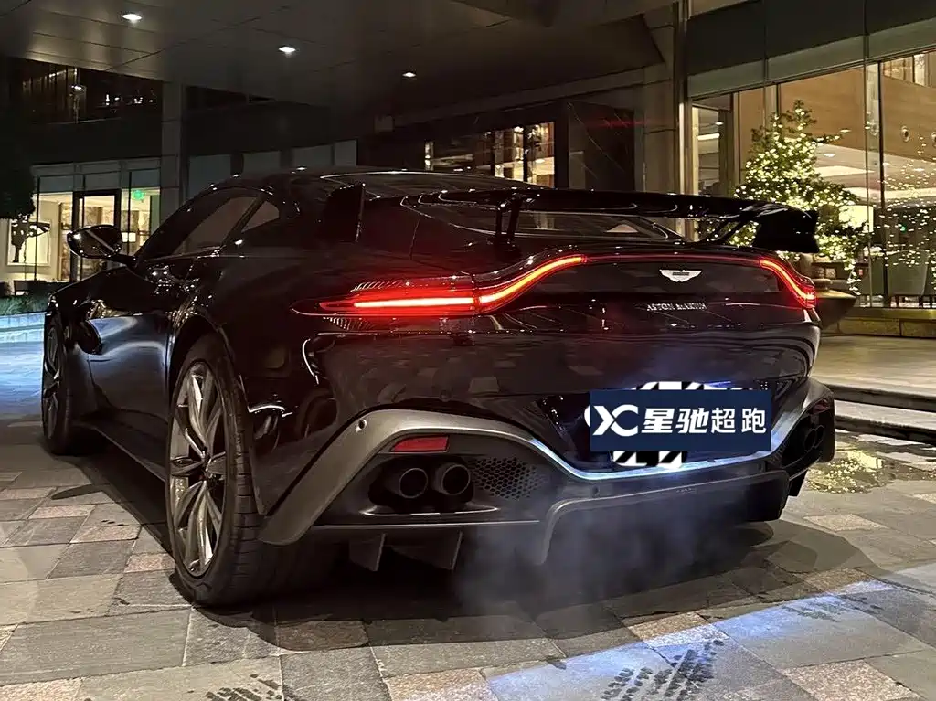 Aston Martin V8 Vantage — миниатюра 3