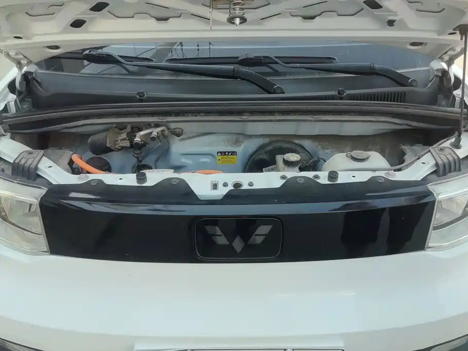 Wuling MINIEV — миниатюра 10