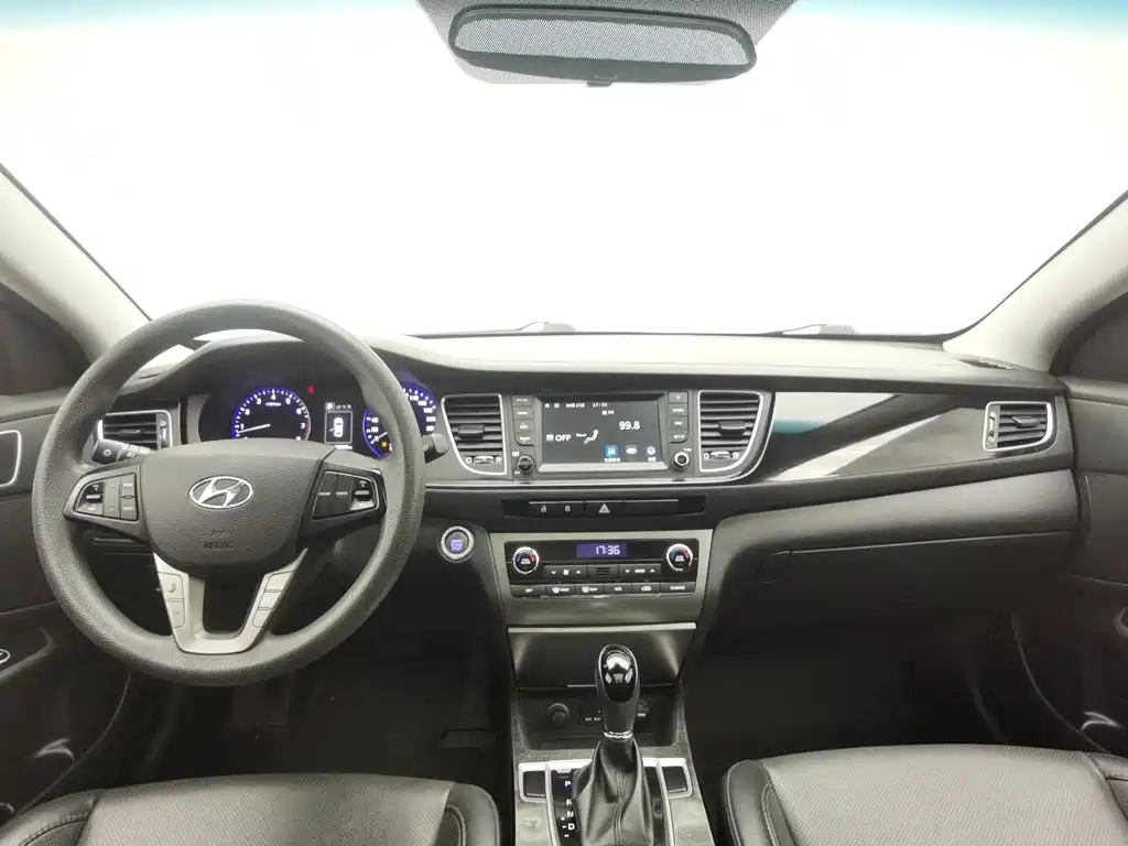 Hyundai Mistra — миниатюра 5