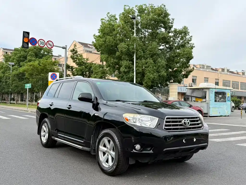 Toyota Highlander — миниатюра 3