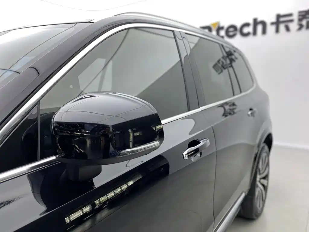 Volvo XC90 — миниатюра 8