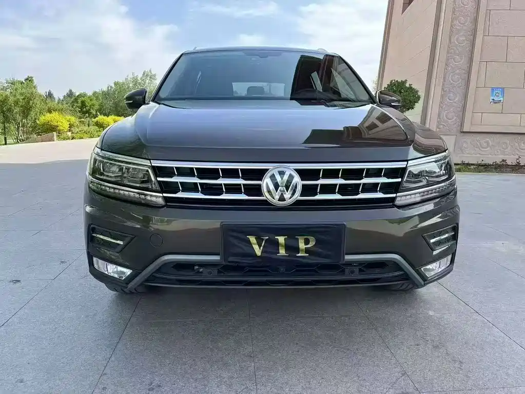 Volkswagen Tiguan L — миниатюра 2