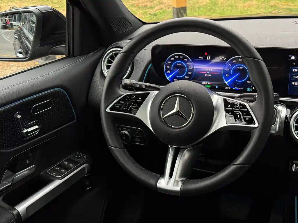 Mercedes-Benz EQB — миниатюра 18