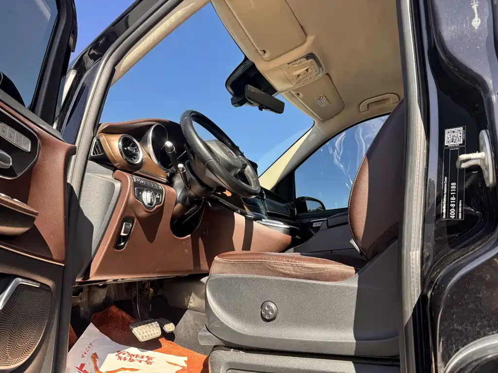 Mercedes-Benz V-Class — миниатюра 4