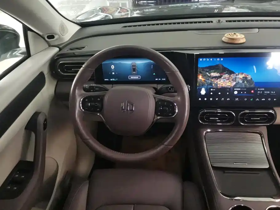 Leapmotor Leapmotor C11 — миниатюра 15
