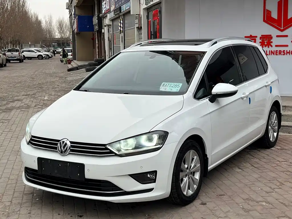 VOLKSWAGEN GOLF*JIAYU