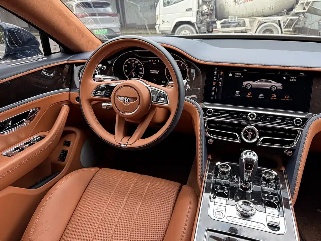 Bentley Flying Spur — миниатюра 16