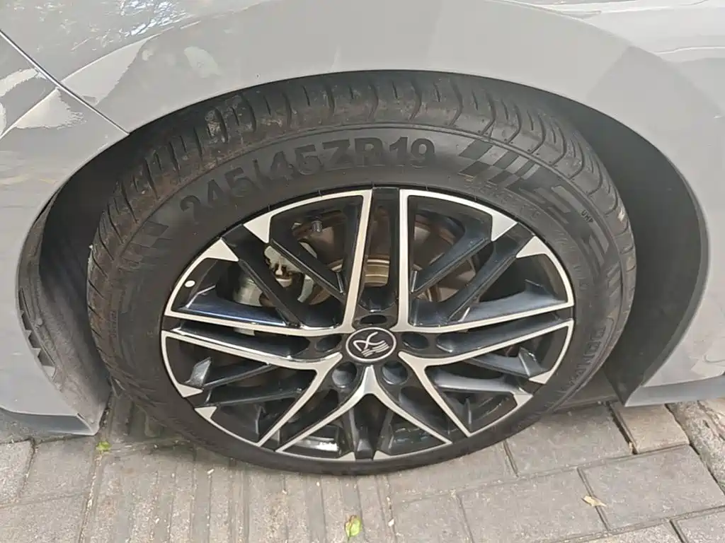 BYD Han — миниатюра 23
