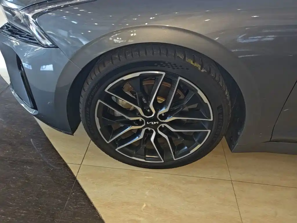 Kia K5 — миниатюра 23