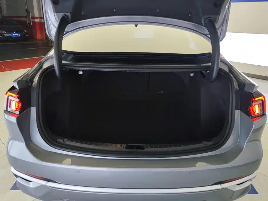 Ford Mondeo — миниатюра 4