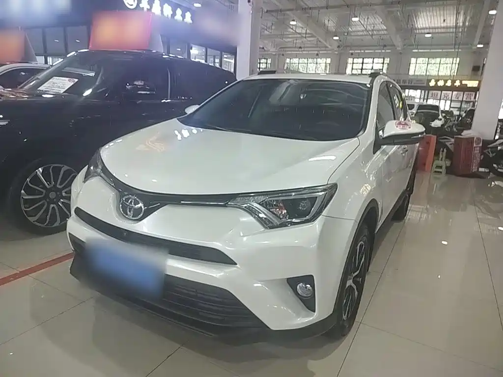 Toyota RAV4 — миниатюра 2
