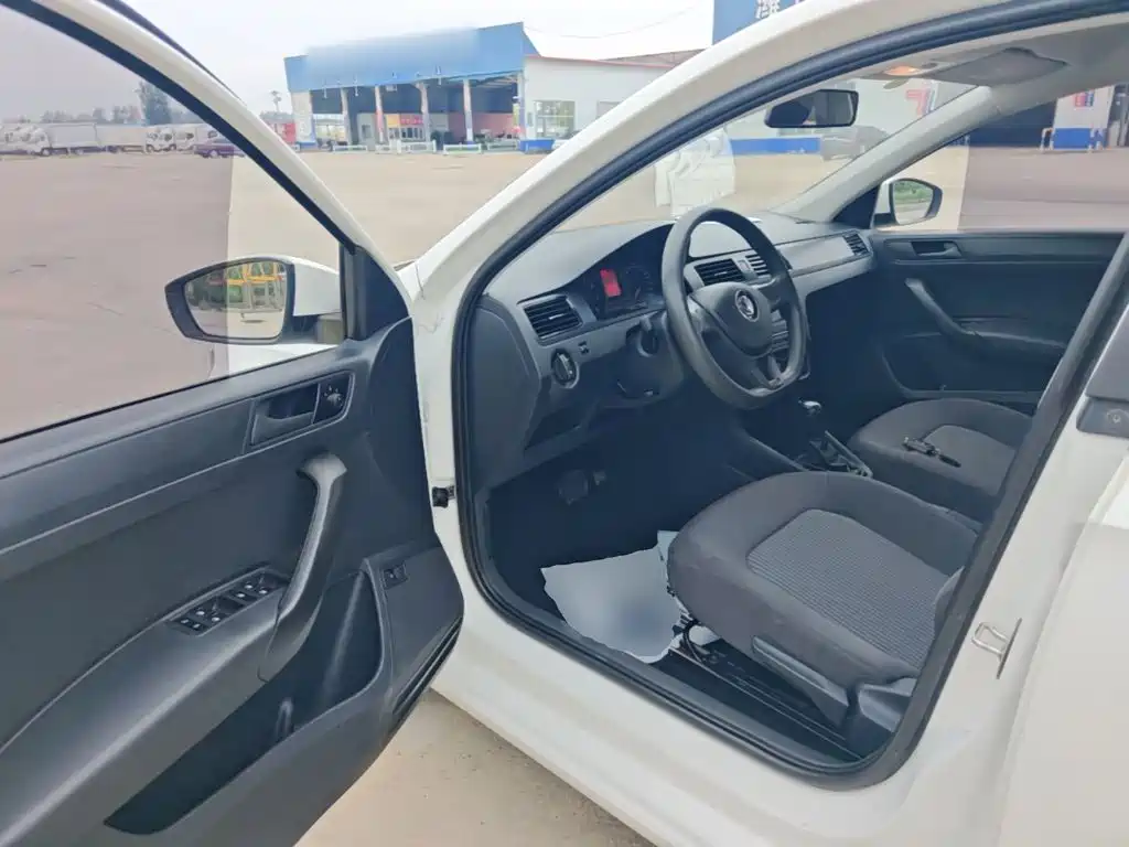 Volkswagen Santana — миниатюра 16