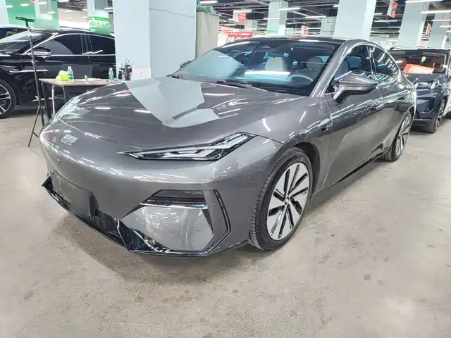 2024 Geely Galaxy E8