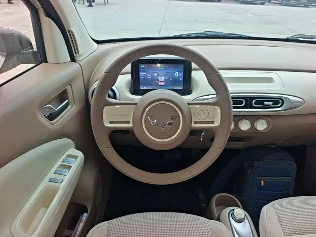 Wuling MINIEV — миниатюра 11