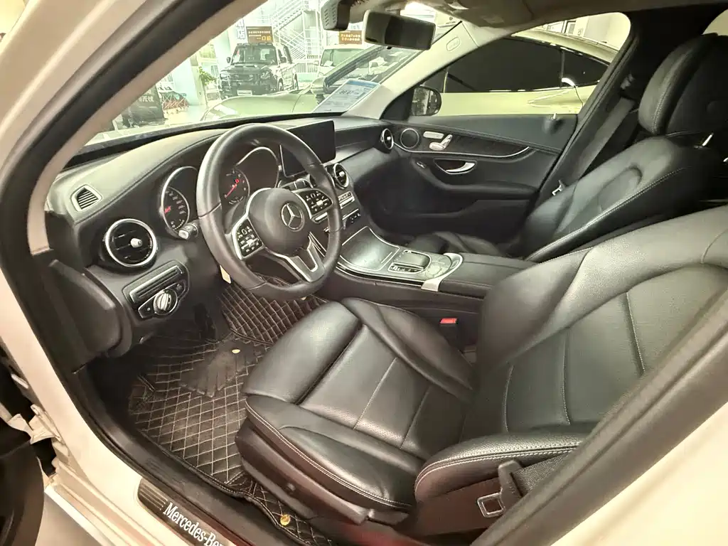 Mercedes-Benz C-Class — миниатюра 5