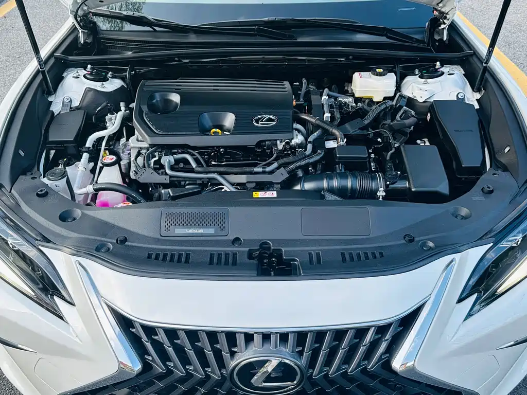 Lexus ES — миниатюра 10
