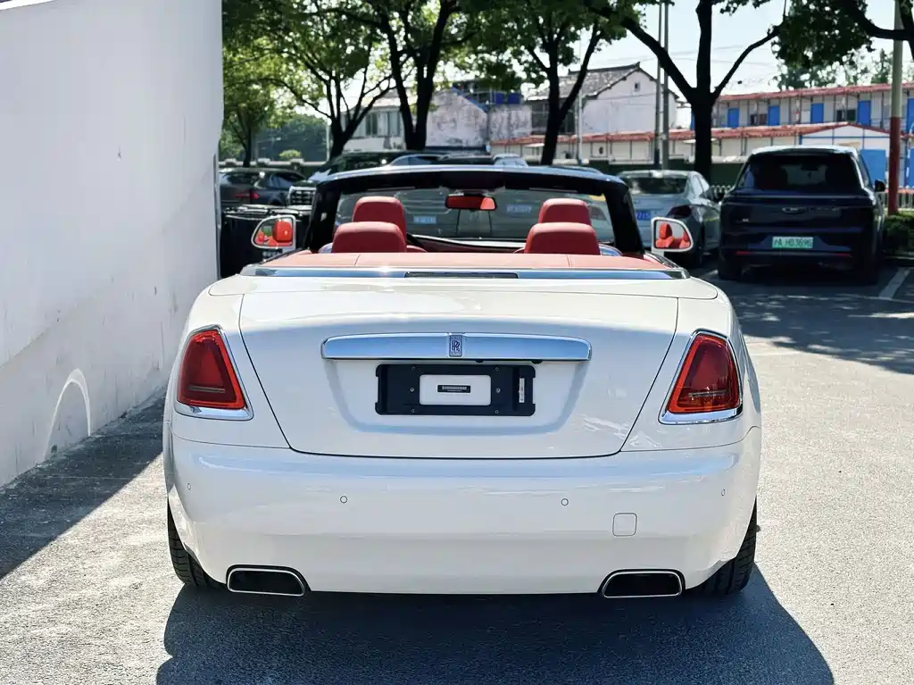 Rolls-Royce Dawn — миниатюра 3