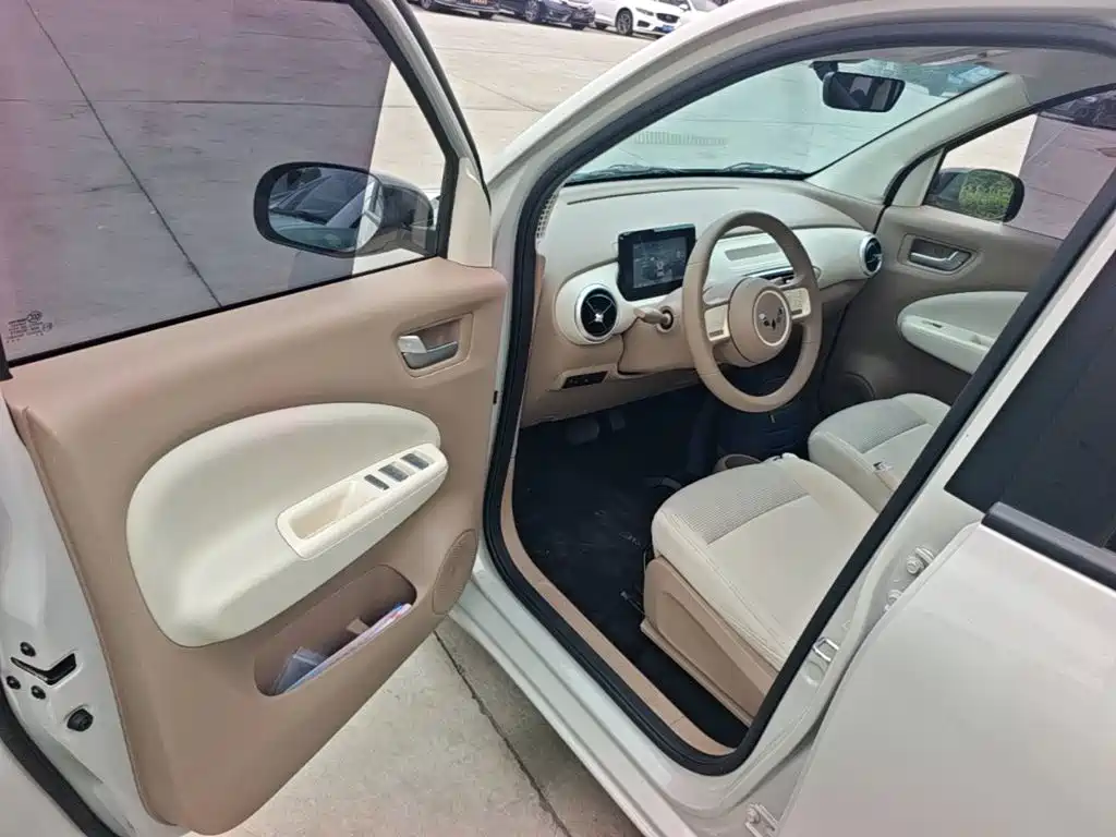 Wuling MINIEV — миниатюра 16