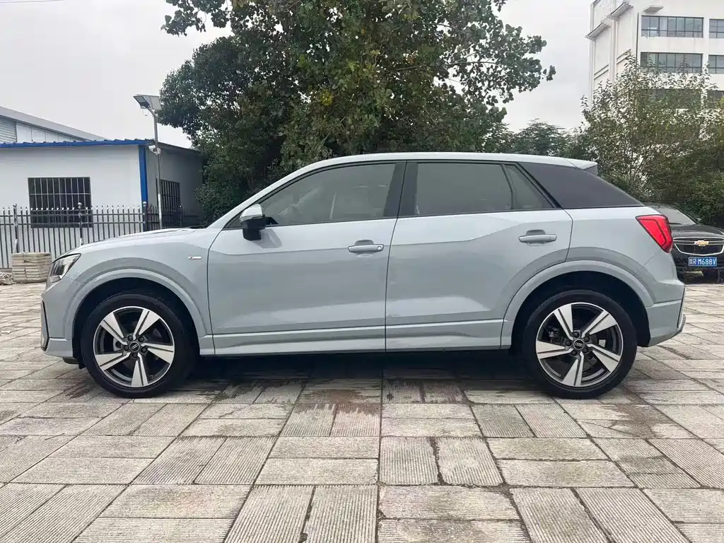 Audi Q2L — миниатюра 4