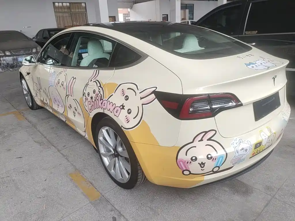 Tesla Model 3 — миниатюра 5