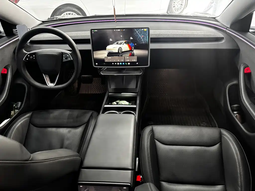 Tesla Model 3 — миниатюра 12