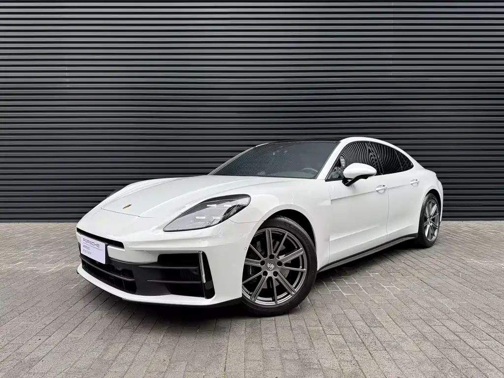 Porsche Panamera 2025