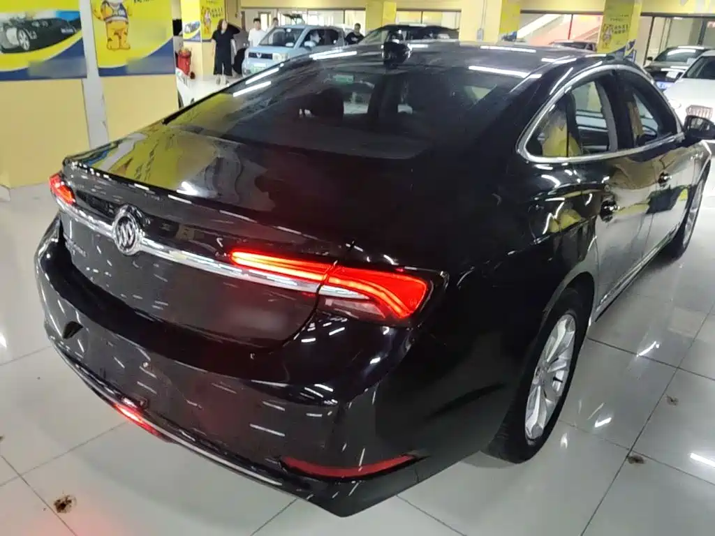 Buick LaCrosse — миниатюра 7