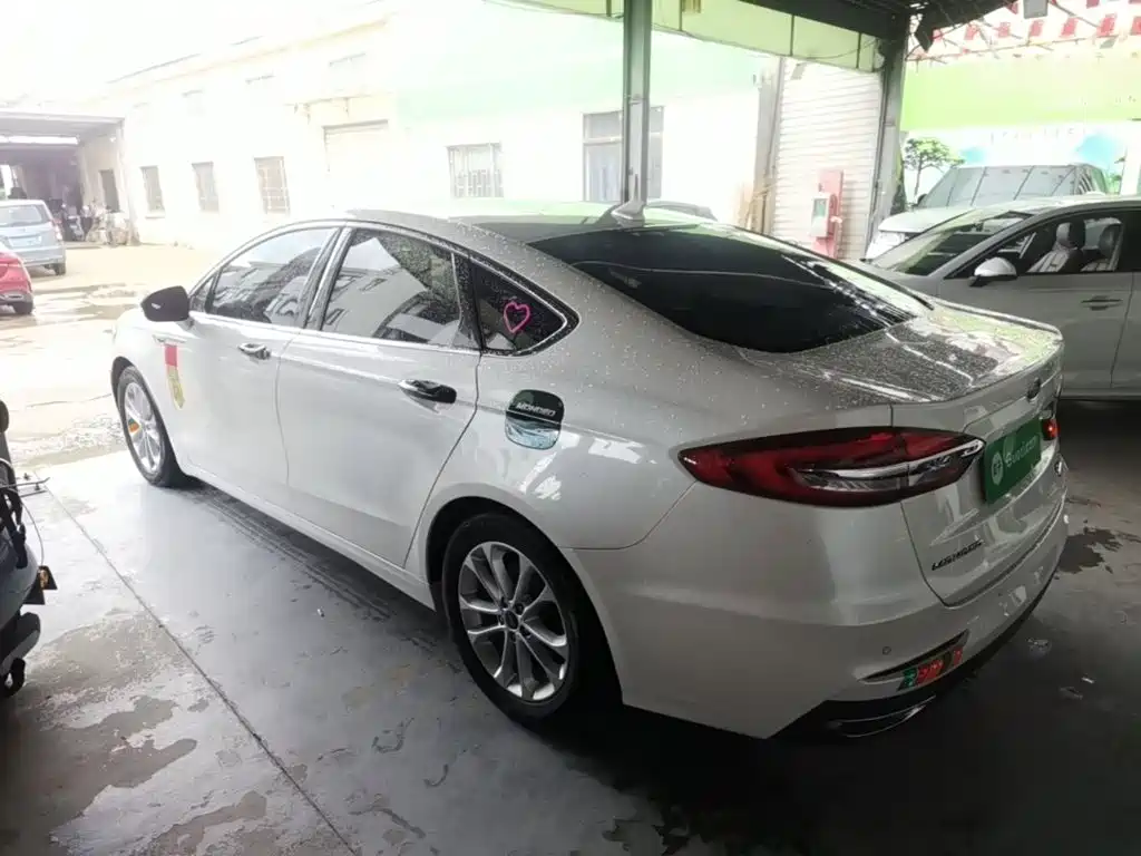 Ford Mondeo — миниатюра 5
