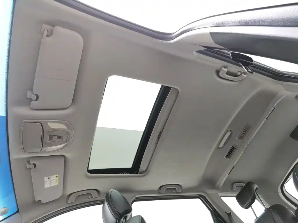Wuling Hongguang S3 — миниатюра 14