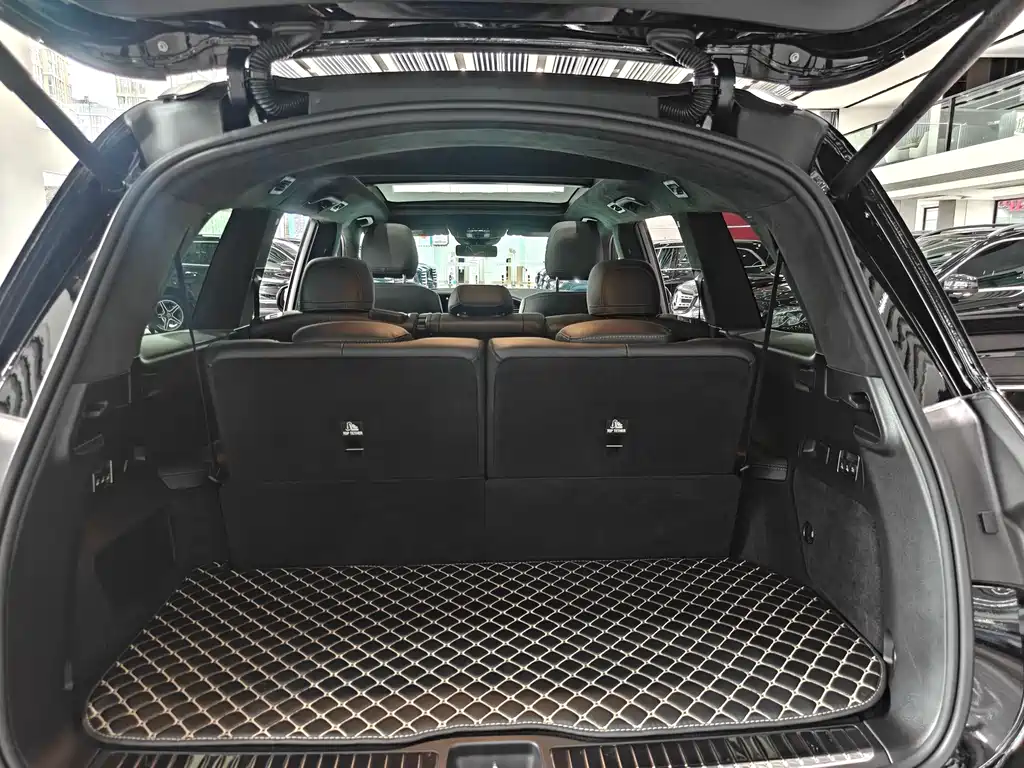 Mercedes-Benz GLS — миниатюра 23