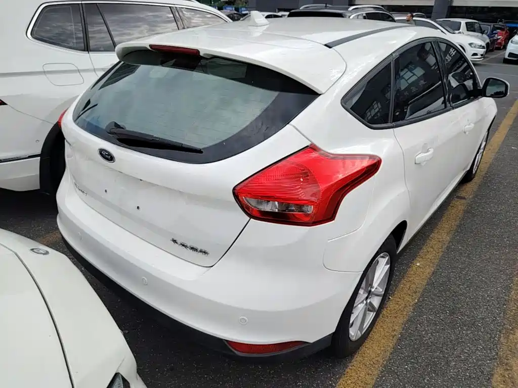 Ford Focus — миниатюра 7