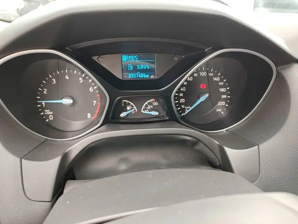 Ford Focus — миниатюра 12