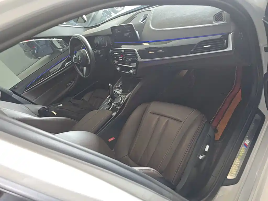 BMW 5 Series — миниатюра 25