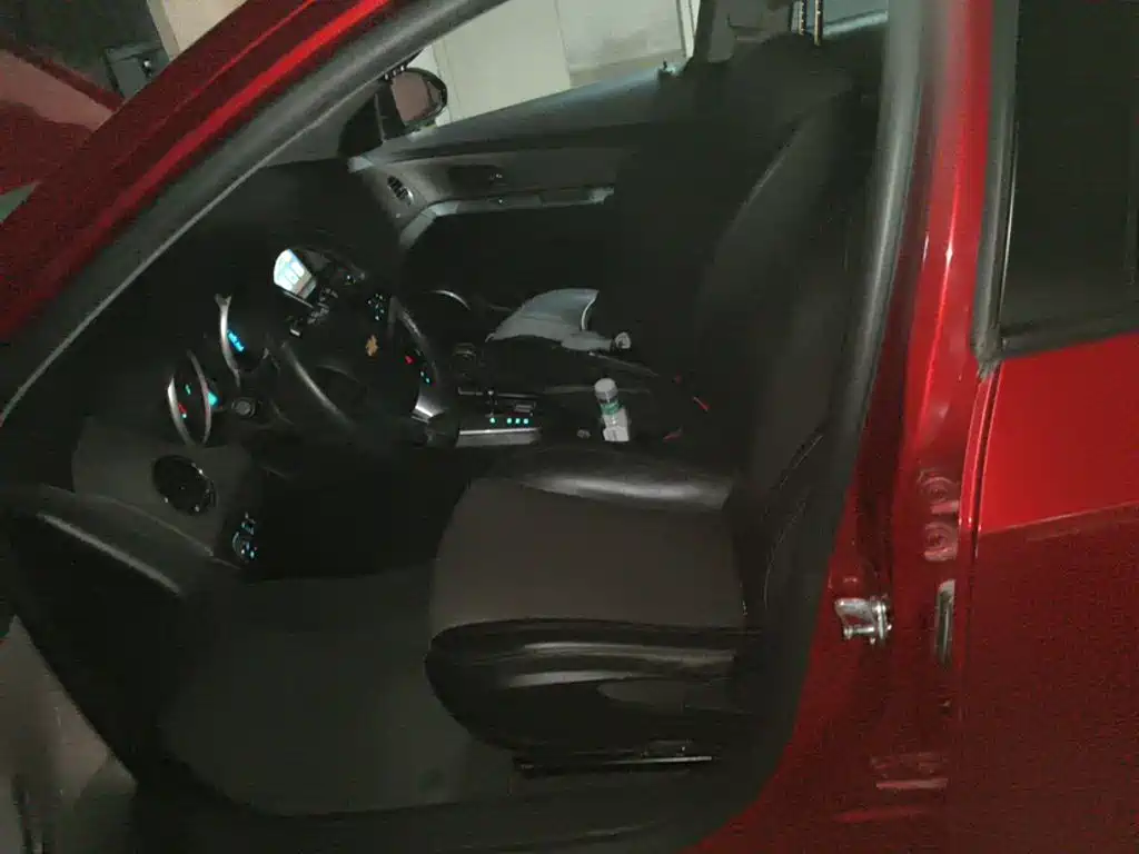 Chevrolet Cruze — миниатюра 14