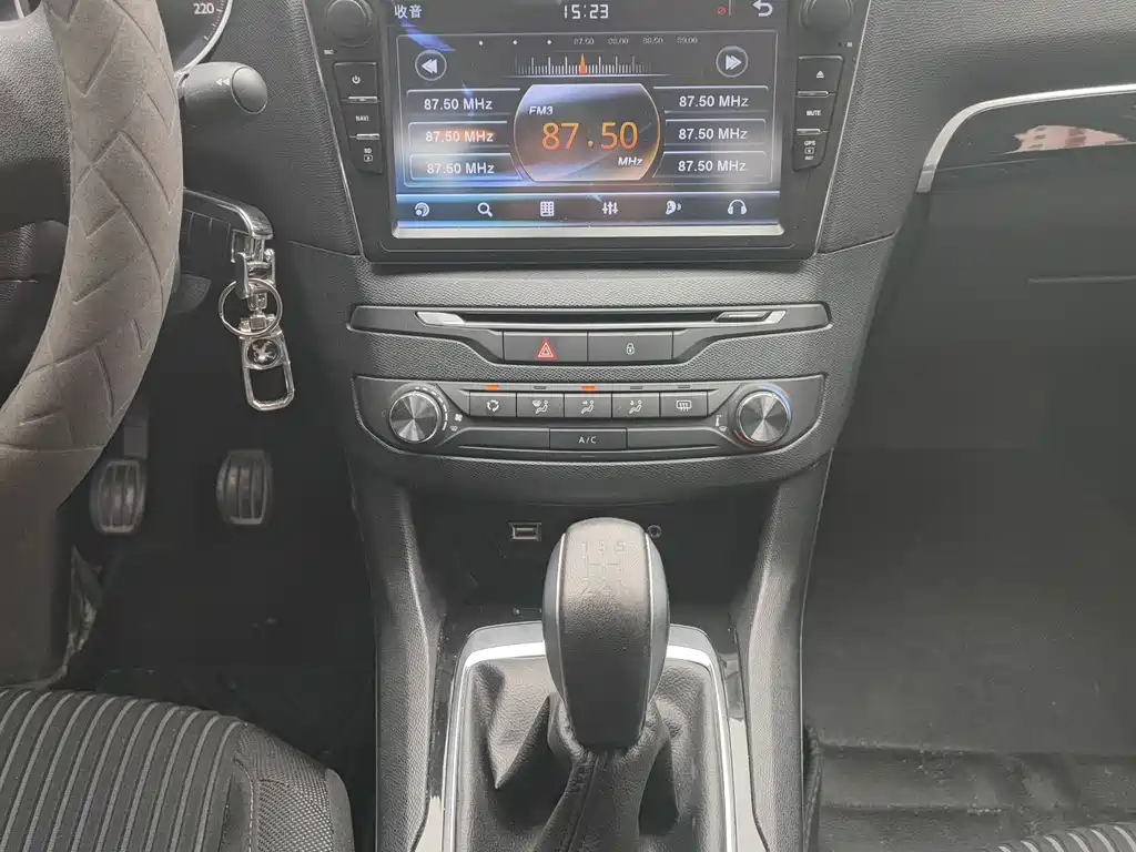 Peugeot 408 1.8L Manual Leading Edition, фото 6