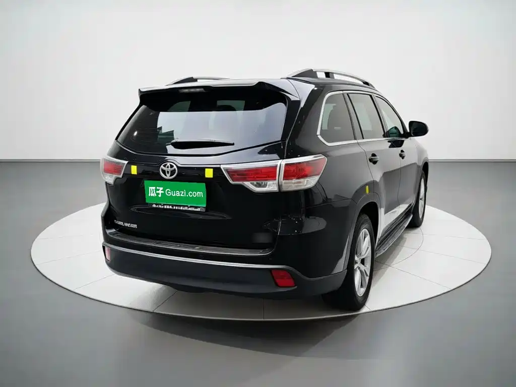 Toyota Highlander — миниатюра 6