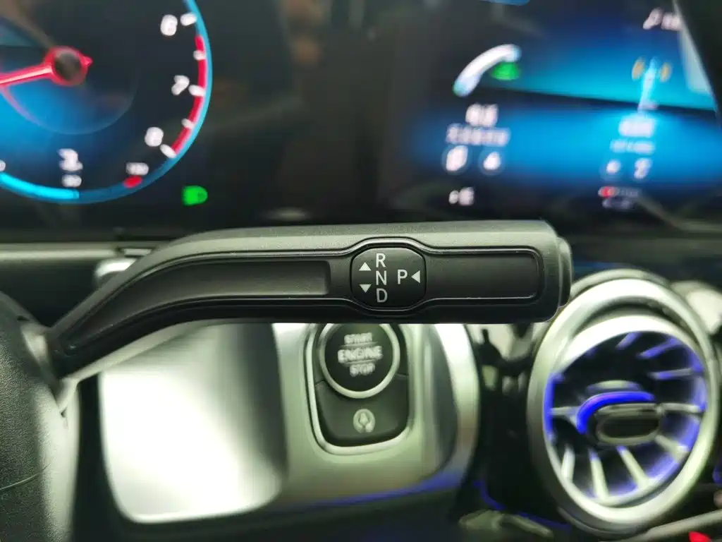 Mercedes-Benz GLB — миниатюра 13