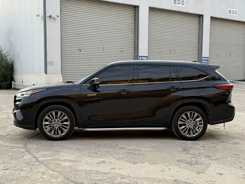 Toyota Highlander — миниатюра 3